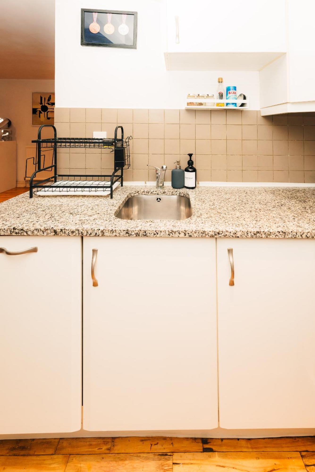2 Bed Portobello Rd - Moments From Tube! Лондон