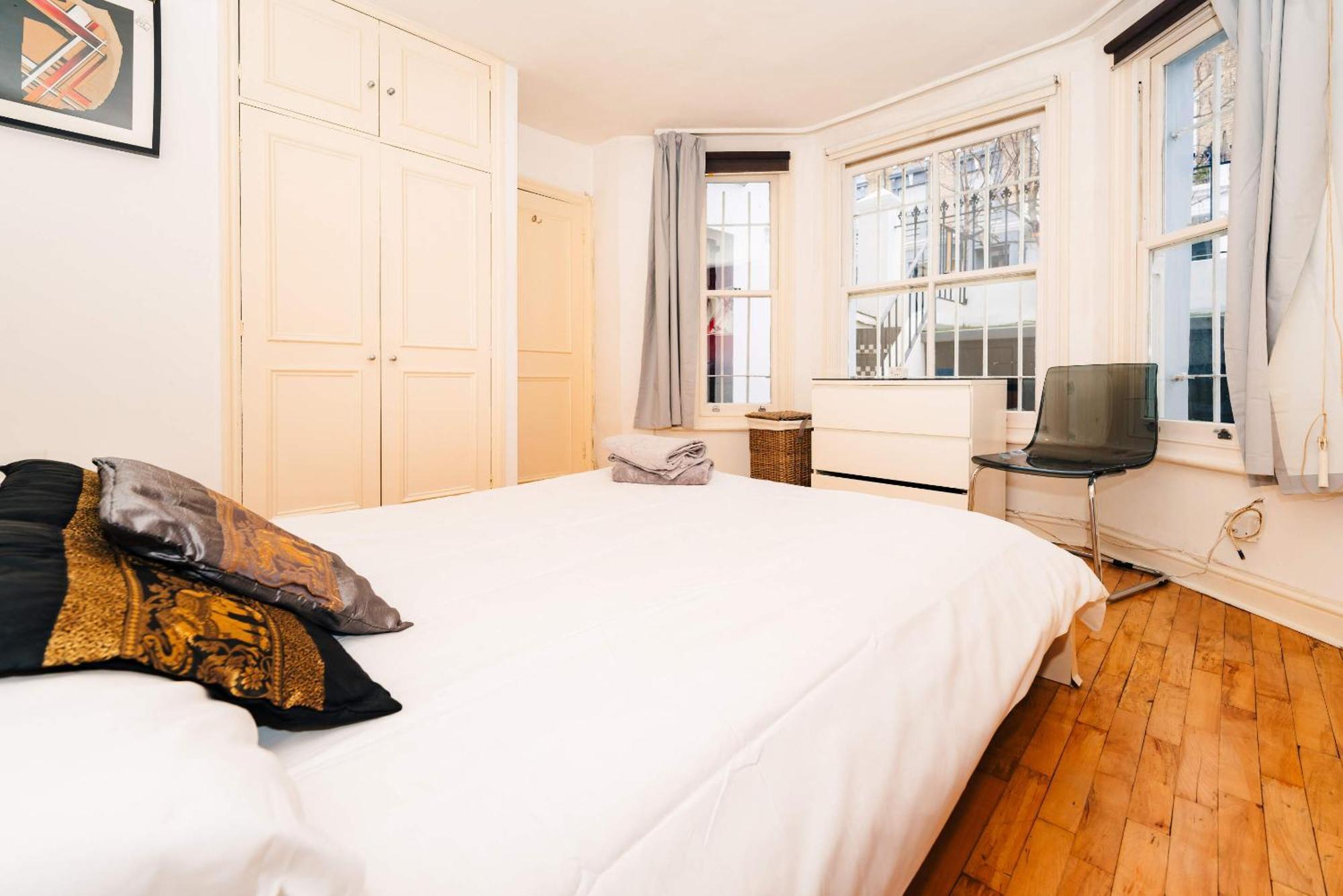 Дом отдыха 2 Bed Portobello Rd - Moments From Tube!